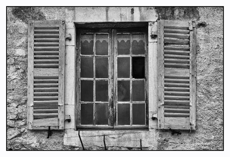 Fenêtre anciennes  forges.jpg